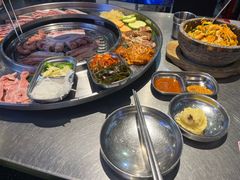 -哈哈碳都·牛肋条无限自助烤肉(台江万达店)