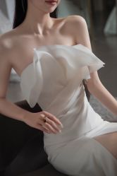 -艾米丽婚纱礼服