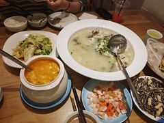 -严记小天府酸菜鱼(西四路店)