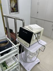 -苗医生专业祛痘·皮肤管理