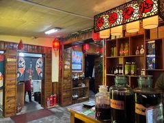 -果松木炭酸菜铜火锅·外婆参鸡汤