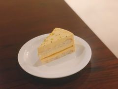 百香果白巧蛋糕-HOLIDAY休日(后田垟巷店)
