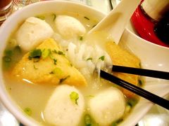 魚蛋片頭河粉-翠华餐厅(旺角文华商场店)