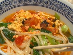 -涨巢·潮玩水疗局