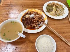 拌剔骨肉-温记府廟豆汤饭·始于1955年(海椒店)