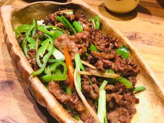 -老滇山寨•云南特色菜•地方菜•民族风情歌舞表演(金碧店)