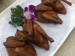 石岐乳鸽-轩记海鲜餐厅·四十五年老字号·经典粤菜(西区彩虹店)