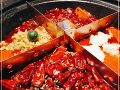 -爱你您·自家鱼塘·活水喷泉鱼火锅(八里店)