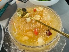 -伴山牛贵州黄牛肉火锅·苗疆非遗艺术餐厅(上海首店)