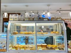 面包甜点陈列柜-老大昌(淮海中路店)