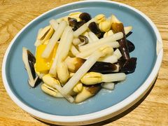 花生芽炒鸡枞菌-水木苼 蔬食料理