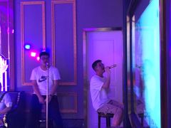 -皇马纯KTV·量贩·聚会(民治店)