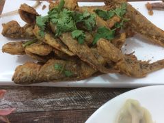 干炸黄花鱼-烁佳海鲜大馅饺子