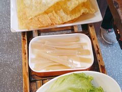 -乡土黄·鲜牛肉火锅·小龙虾(兴业街店)