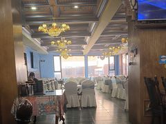 -乡村馕坑肉·烧烤·新疆菜·本地人更爱吃(阿勒泰首店)