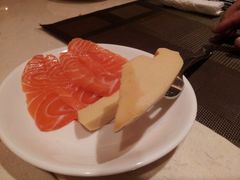 三文鱼素鲍鱼-广州中心皇冠假日酒店-环市食坊·海鲜自助餐厅