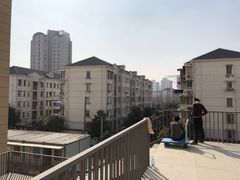 -百联临沂购物中心(临沂路店)
