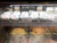 -红宝石·鲜奶小方·海派西点房(南丹店)