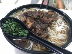 红烧牛肉米线-一品郑记重庆牛肉米线馆(东泰路店)