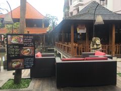 -Pundi Pundi Restaurant