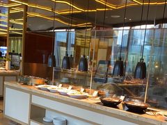 -大中华希尔顿酒店-念自助餐·嗨啤·小龙虾