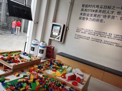 -斯坦星球AI编程·机器人科创·科学实验·信奥·思维·STEM·积木拼搭·竞赛考级(浦东联洋广场大拇指龙阳御桥中心)