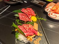 -山川小町·极番烧肉(新地假日广场店)