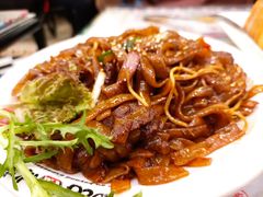 黑豉油皇炒牛河-九龙冰室(动漫星城店)