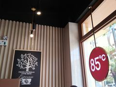 -85度C(生甜甜圈研究工坊·上海松江人民北路店)
