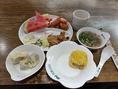 -梦航彩虹之约自助餐厅(华府天地店)