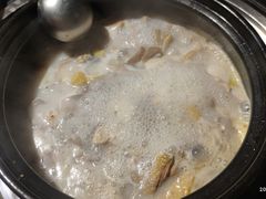 -大匠工房古船木艺术餐厅·猪肚鸡专门店(长白仙岛店)