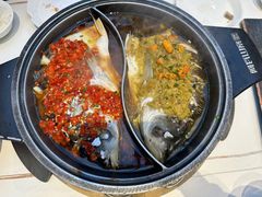 -阿瓦山寨·湘菜现炒·剁椒鱼头王(咸阳总店)