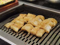 -臻牛烤肉