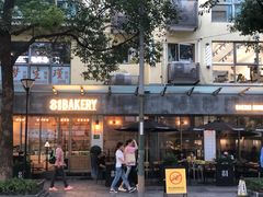 -81BAKERY(大学路店)