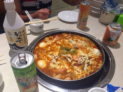 -三清洞摩西韩式年糕火锅(威高广场店)