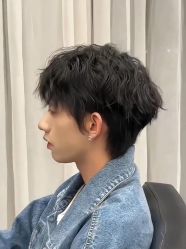 -尤司男士国潮理发馆