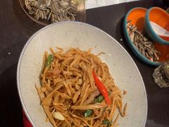 -川流不息·地道川菜·小龙虾(松东路店)