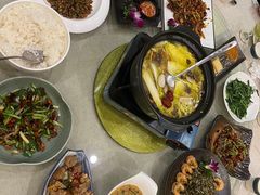 -香巴拉云南餐厅(华莱坞店)