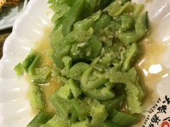 蒜泥黄瓜-大哈福烧烤·海鲜·家常菜(延安三路店)