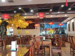 大堂-那家老院子东北菜·饺子·小鸡炖蘑菇(艳华街店)