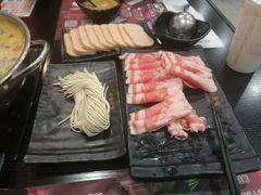 -呷哺呷哺(哈尔滨红博购物广场店)