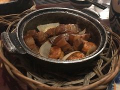 -Cuc Gach Quan Restaurant