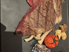 -恰餐厅及酒吧 CHAR Bar & Grill (北京丽都皇冠假日店)