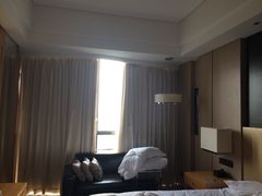 -上海漕河泾万丽酒店