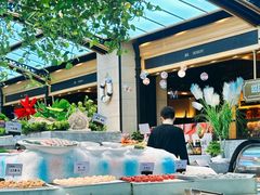 -川骄海鲜自助(王府井奥莱UP TOWN店原世界之花店)