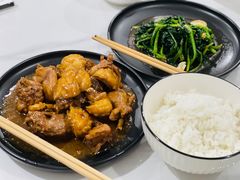 -鲸育宝宝月嫂(徐汇店)