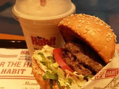 -The Habit Burger Grill 哈比特汉堡(复兴soho店)