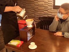 -星巴克臻选(南京金茂览秀城店)