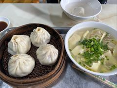 鲜肉小笼-绿杨馄饨临顿路店