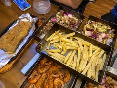 -老东镇啤酒屋海鲜加工·蒸汽海鲜·海鲜烧烤(台东店)